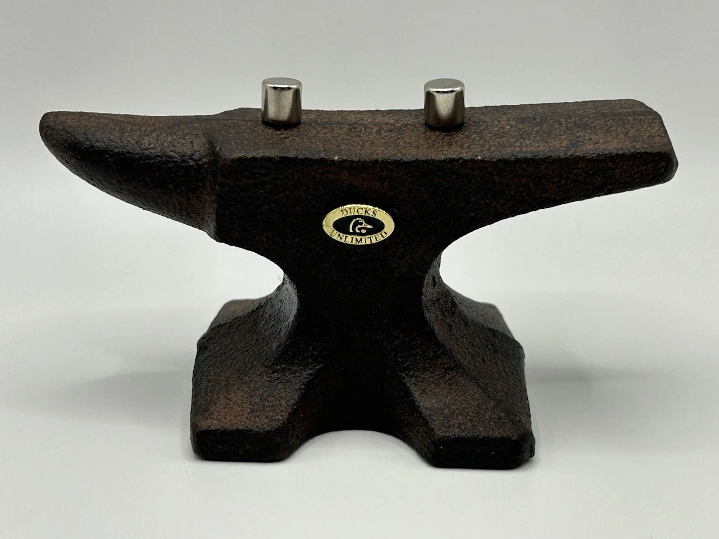 Anvil Knife Stand Display With Ducks Unlimited Shield/Badge & Magnets