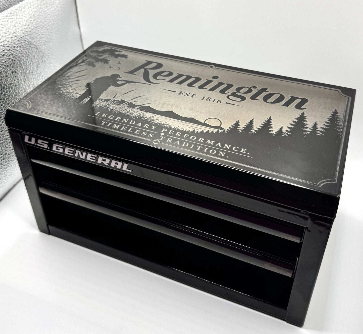 Custom Remington Engraved U.S. General Mini Toolbox Hunting Knife Display Box
