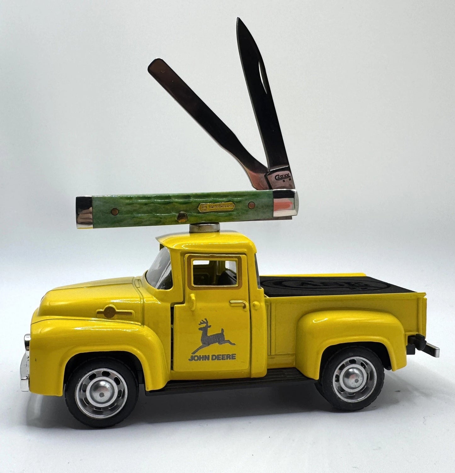 Case XX Engraved John Deere Toy Truck Knife Display Stand w/ Magnet & Foam
