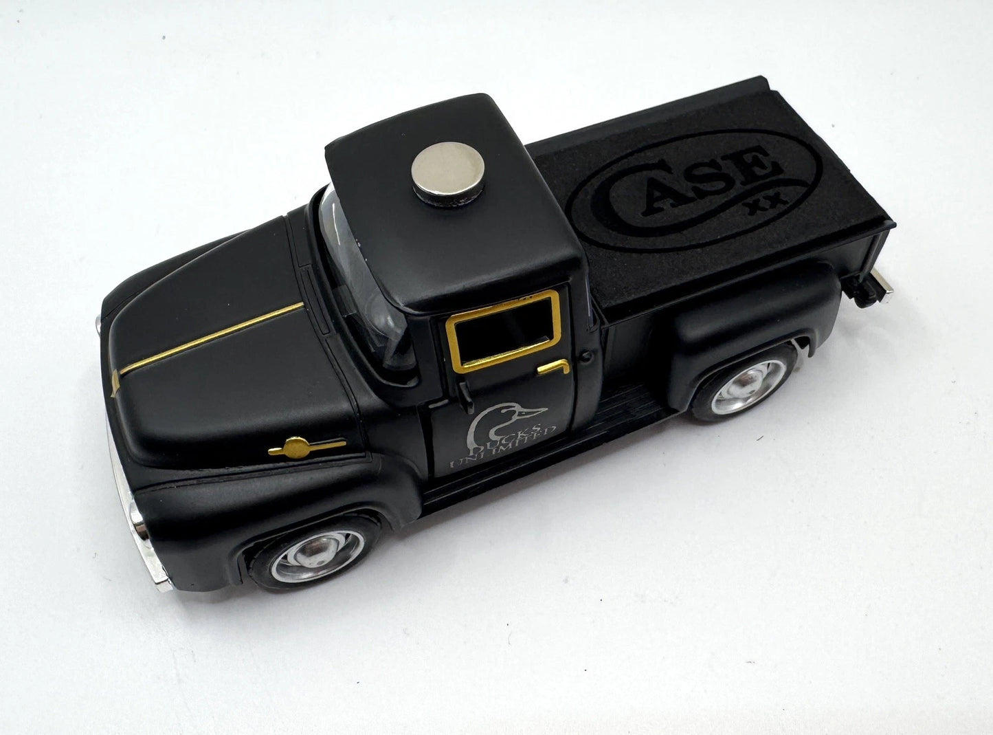 Case XX Ducks Unlimited Toy Truck Knife Display Stand w/ Magnet & Foam