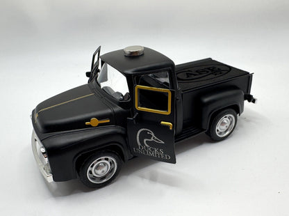 Case XX Ducks Unlimited Toy Truck Knife Display Stand w/ Magnet & Foam