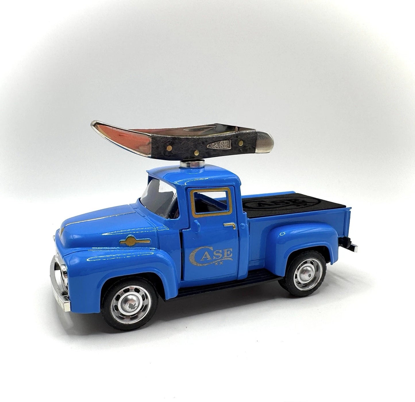Custom Case XX Knife Display Truck w/ Magnet & Foam Insert Blue Pickup